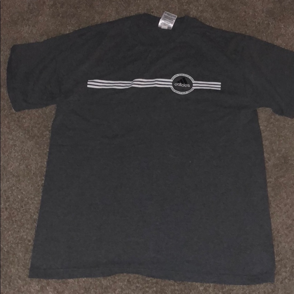 Grey t-shirt